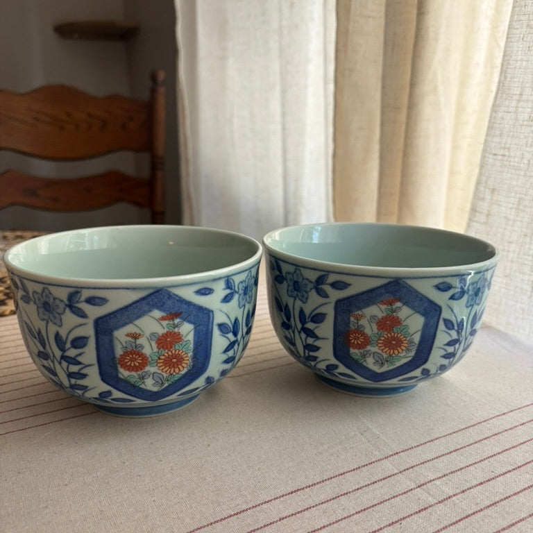 Vintage Japanese Arita Imari Porcelain Bowls - Set of 2 Hand-Painted Chrysanthemum Design